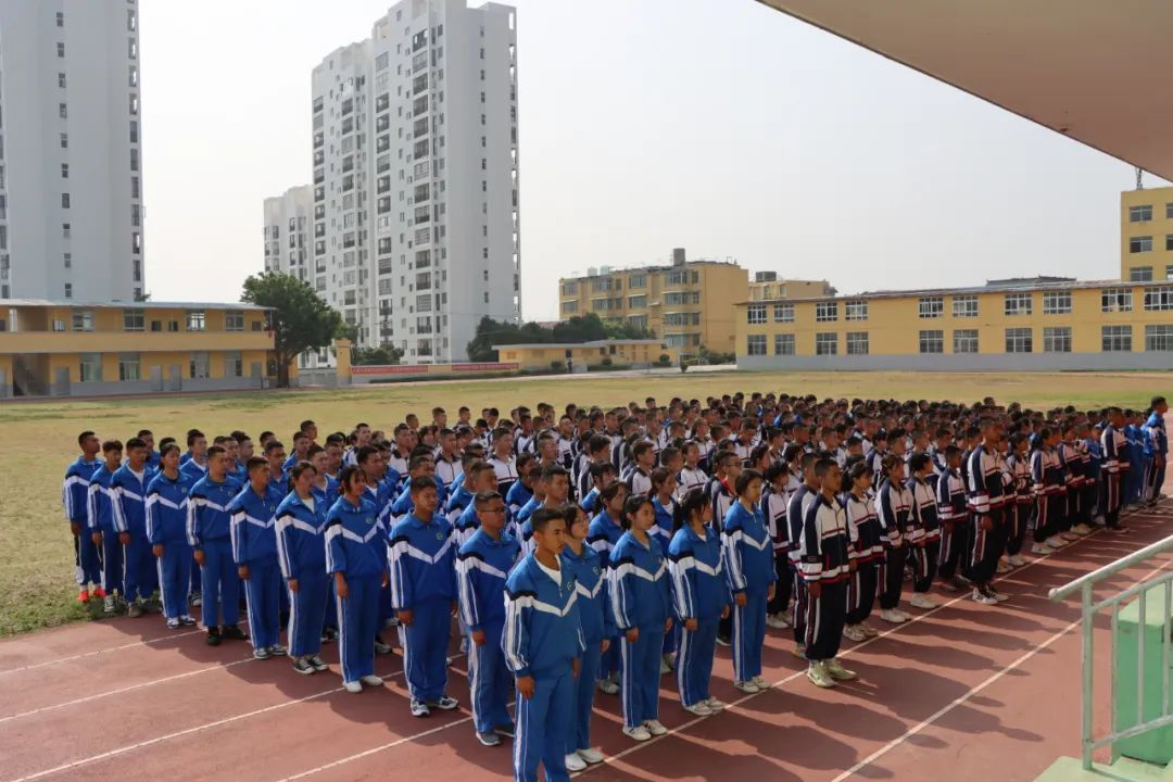 开远行知学校举行2022年春季学期列队跑操比赛 - 开远行知学校